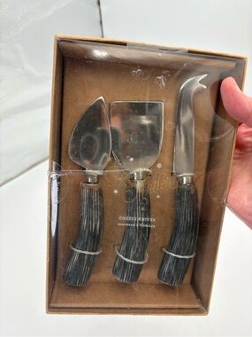 Pottery Barn Cheese Knives Set with Antler Handles - 3 Piece